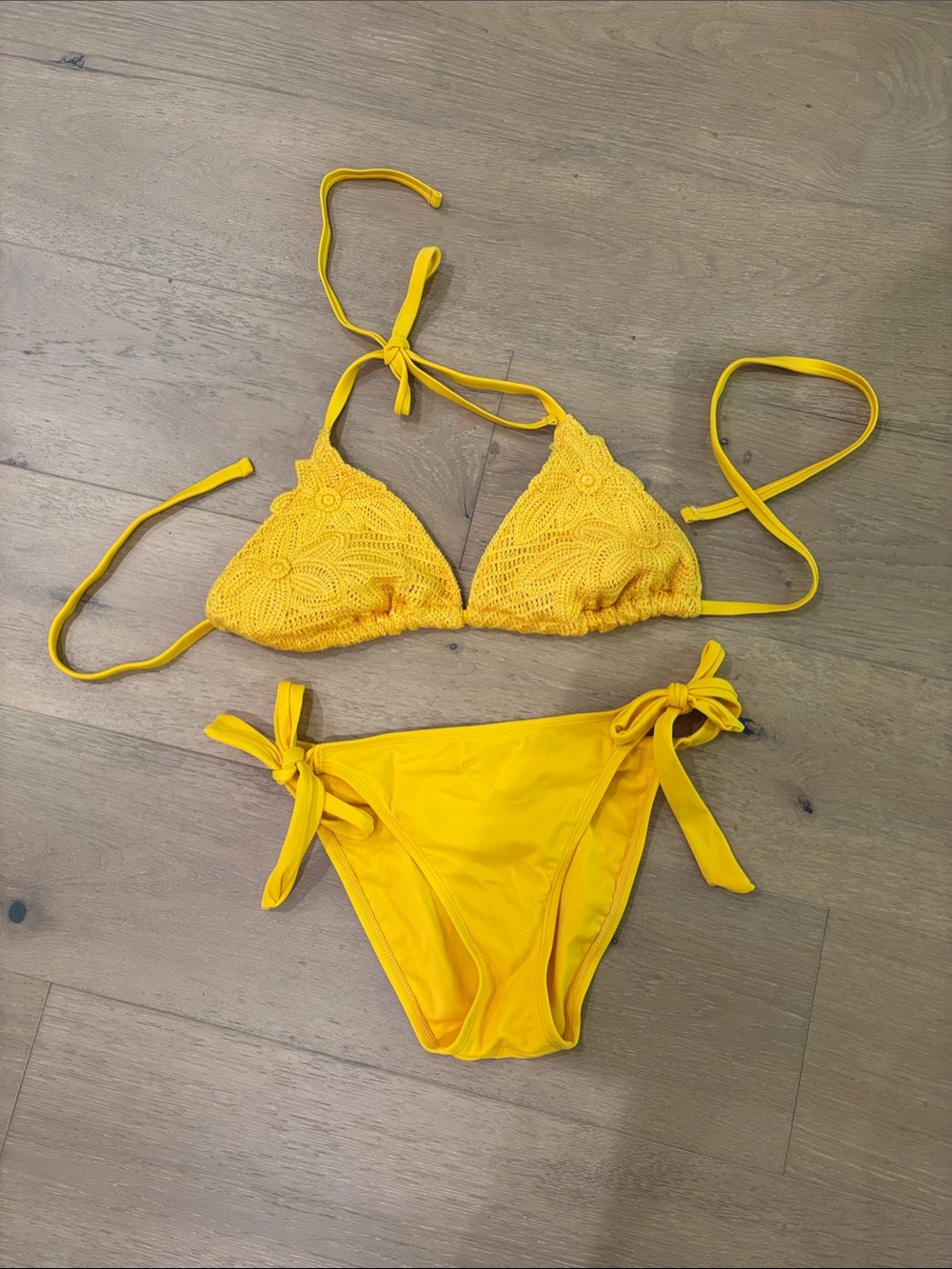 Yellow Crochet Triangle Bikini Set, top M, bottom S, EUC